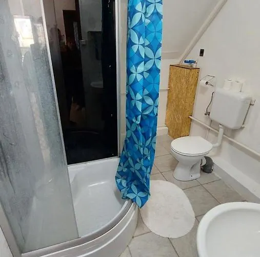 Malom Tavi Vendeghaz *